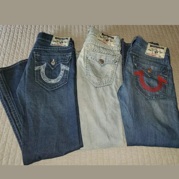 Lot of 3 True Religion Straight Legged Jeans - Picture 2 of 11